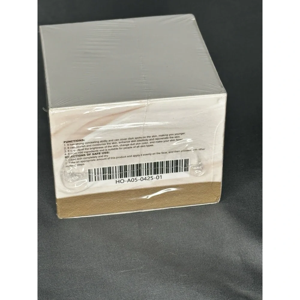 HOYGI- Moisturizing Brightening- Concealer Smooth Tone - Up Cream
